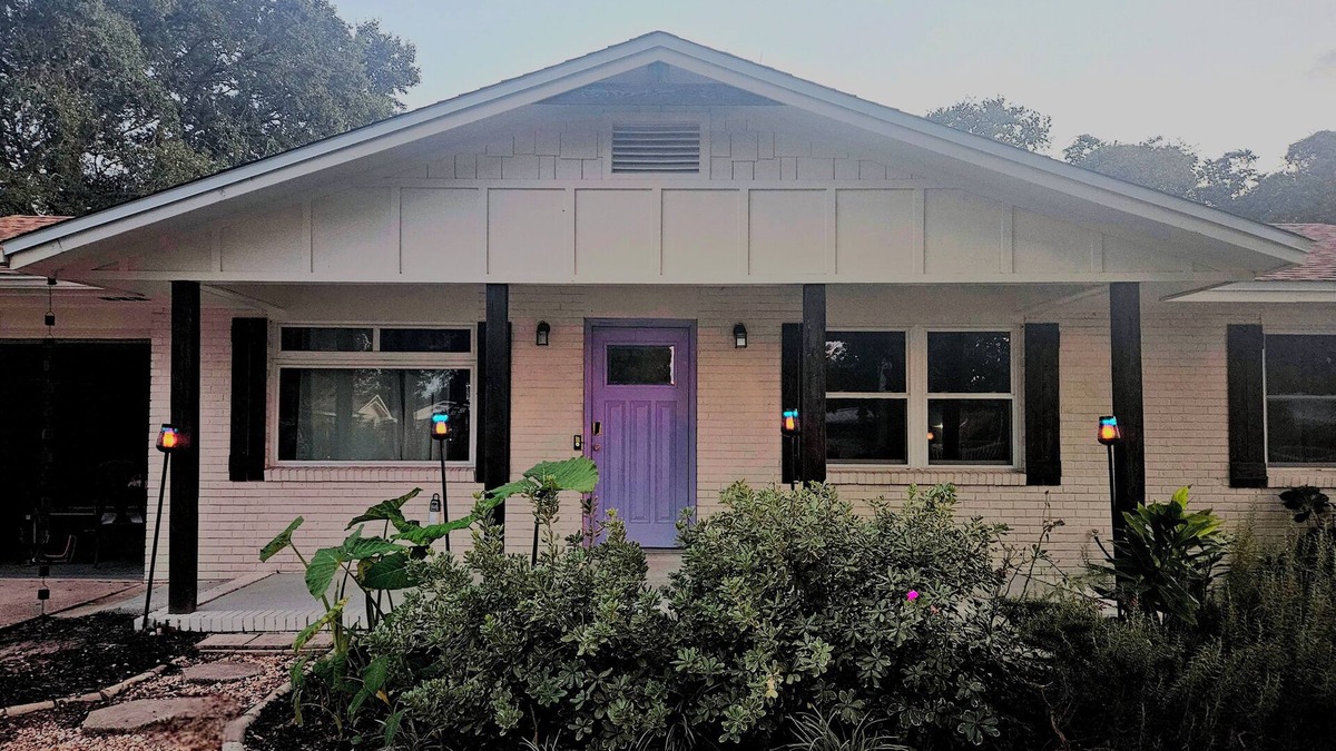 Ocean City House | Mermaid Cottage: Themed house! 5 mi. from pier, 3br, grill, deck, bunk bed