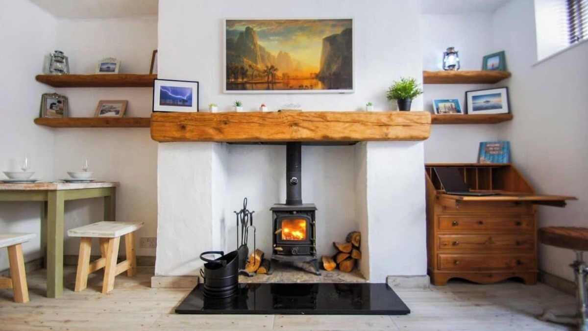 Hove Apartment | Mermaid Cottage | by Brighton Holiday Lets