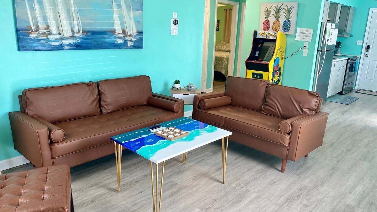Gulf Lagoon Beach House | Mermaid Dreams ~ Cozy getaway less than 1/4 of a mile from the beach!