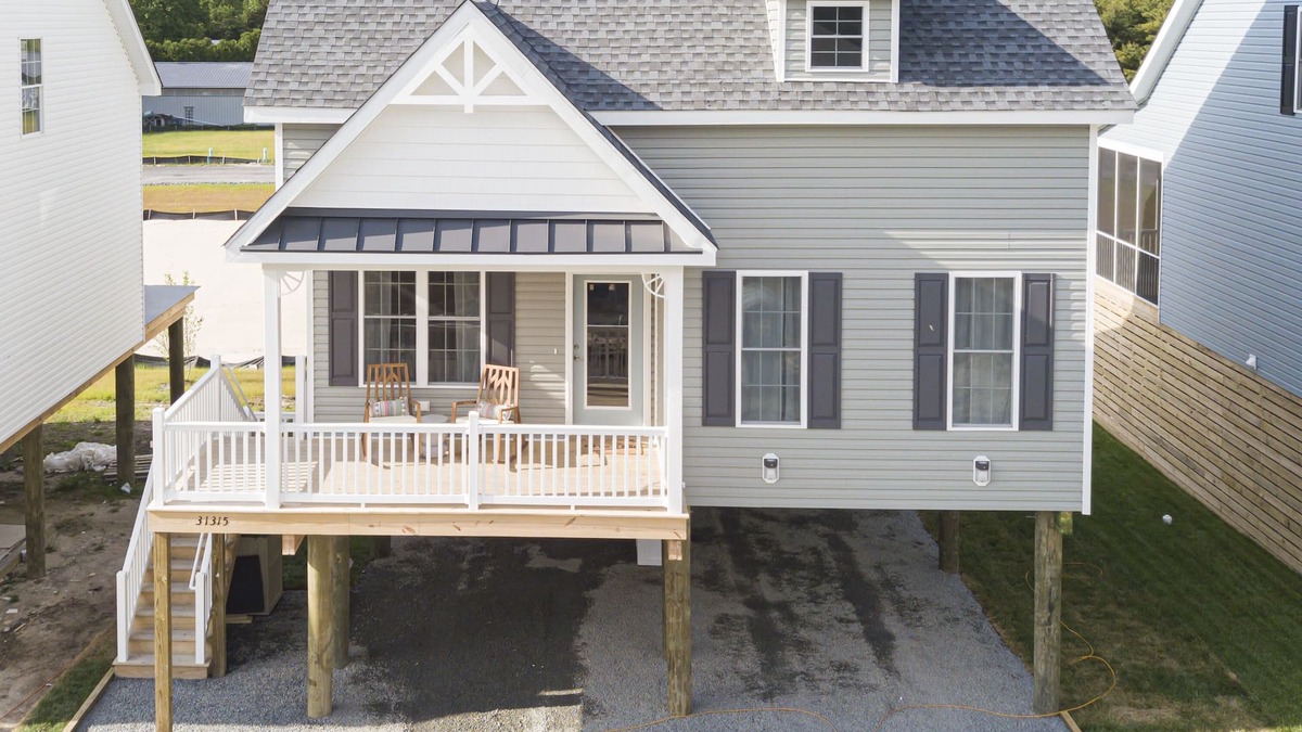 Cedar Neck House | Mermaid Salt Air Sea Cottage - Beaches, Boardwalk, and Dining!
