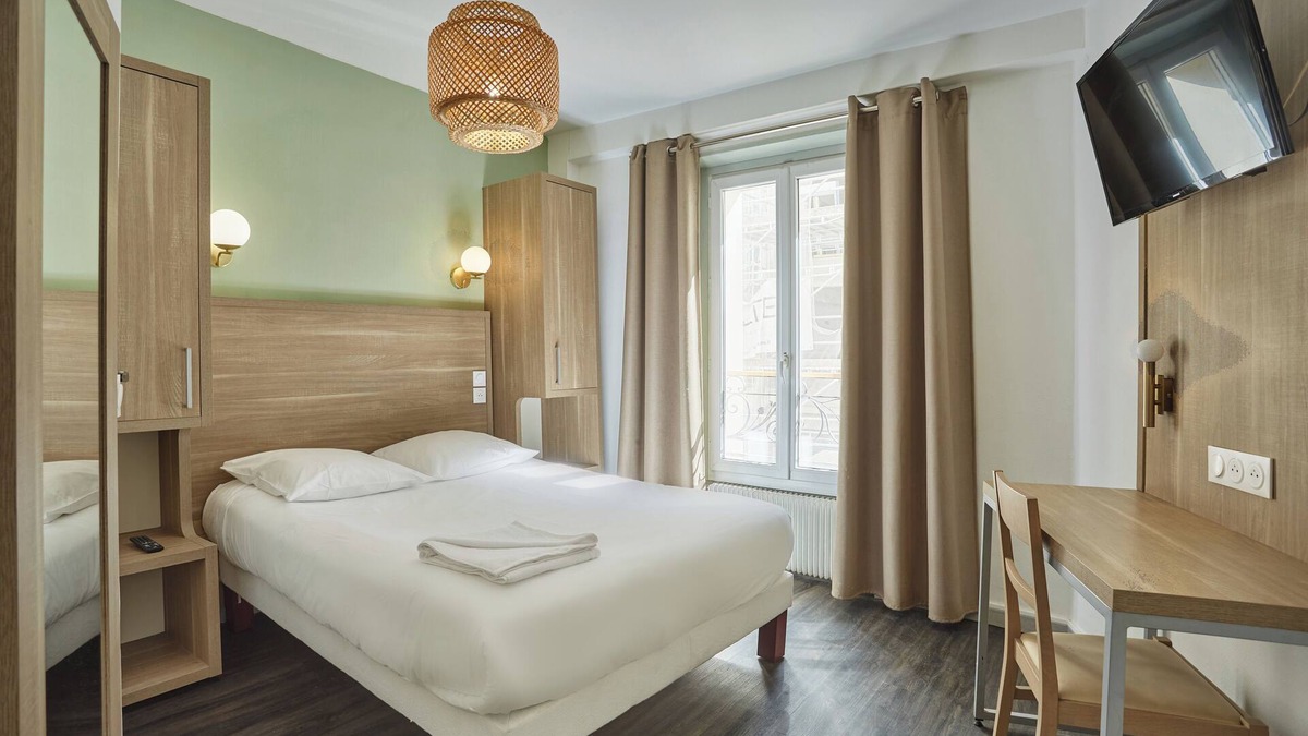 Quartier de la Chapelle Hotel | Merryl Hotel