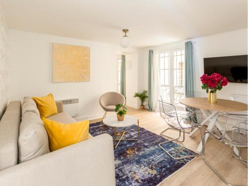 Paris City Center Apartment | Merveil - Family Suite - Louvre - Rivoli