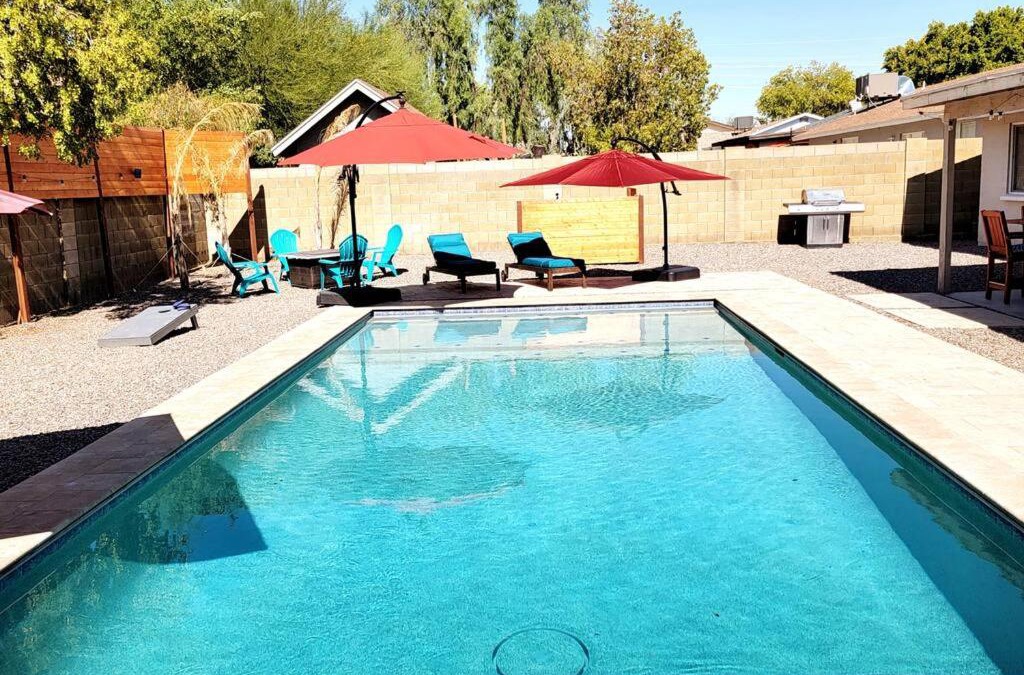 Encanto Neighborhood House | Mesa Oasis Private Pool Spacious! 10+ guests 7 Beds New, Great Location!
