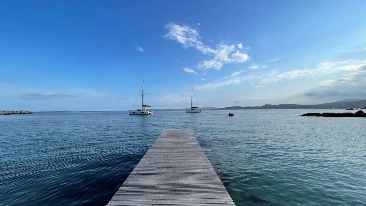 Les Issambres Villa | METERS FROM THE MEDITERRANEAN AMID ST. TROPEZ & ST. MAXIM