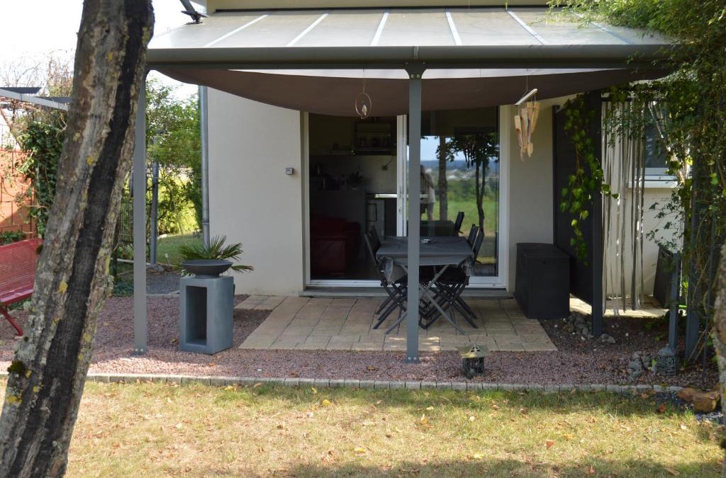 Saint-Georges-sur-Moulon House | meublé entier indépendant en contigu de ma maison