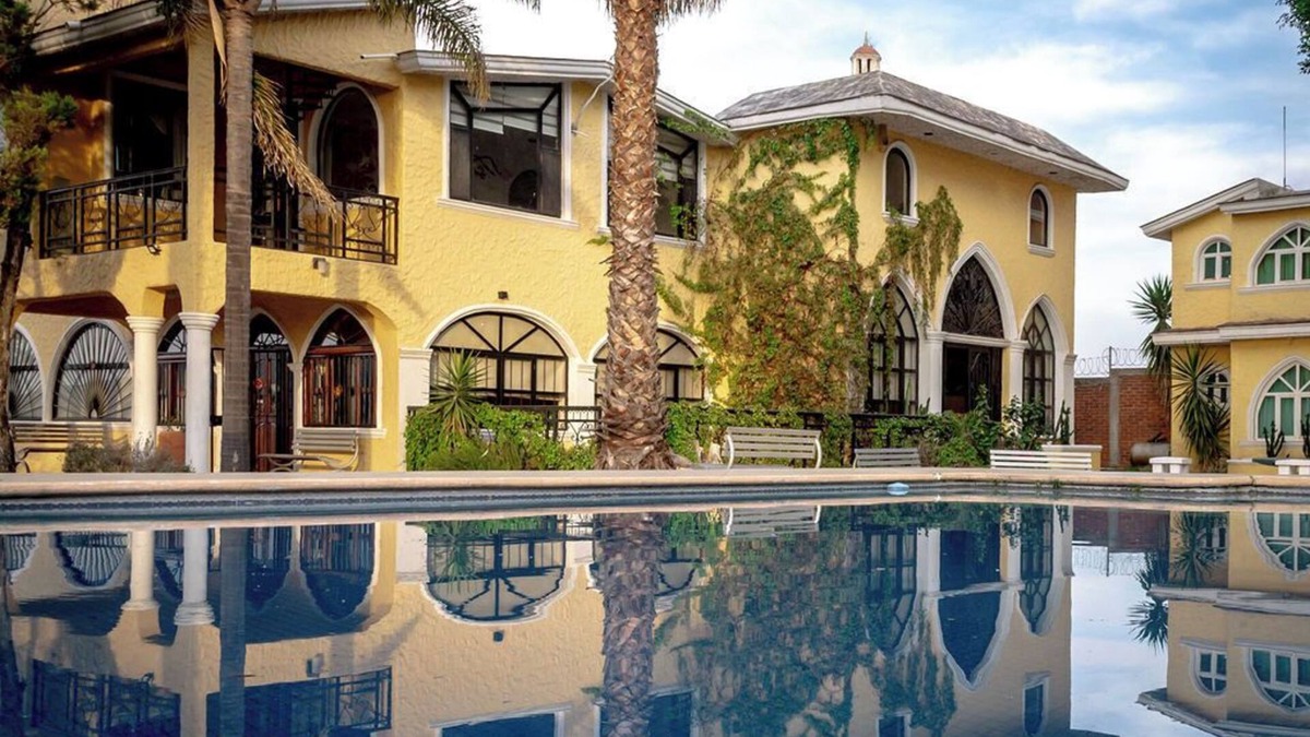 San Agustin Villa | Mexican Villa.nGrand home with private pool, space, view, and total relaxation.