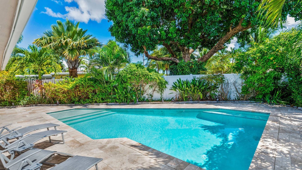 Imperial Point House | "MIA OASIS"! 4BR 2400Sqft in Ft Lauderdale