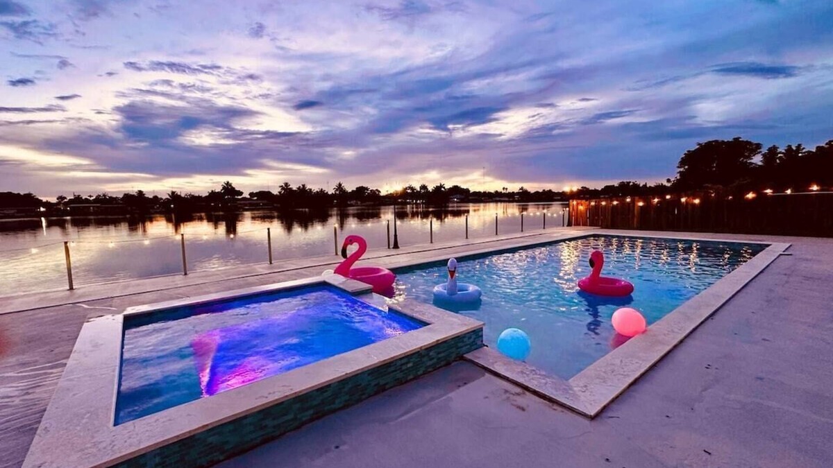 Highland Lakes House | Miami Lakefront Paradise! 5 Beds, Heated Pool