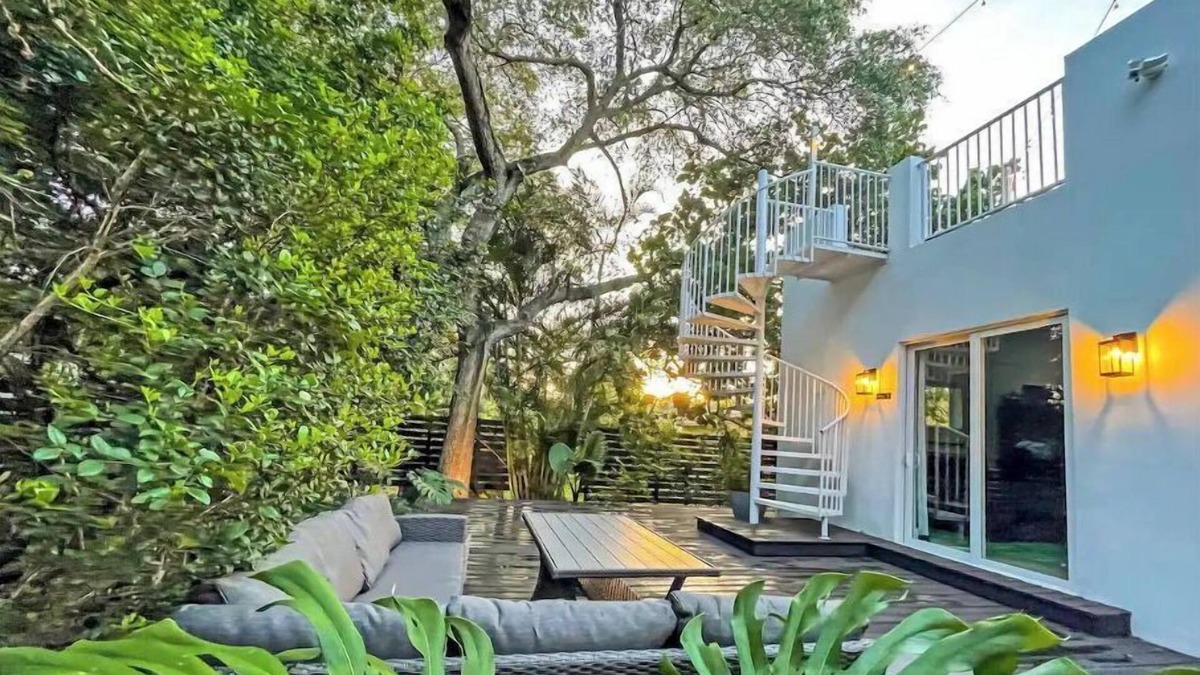El Portal Villa | Miami Treehouse Villa