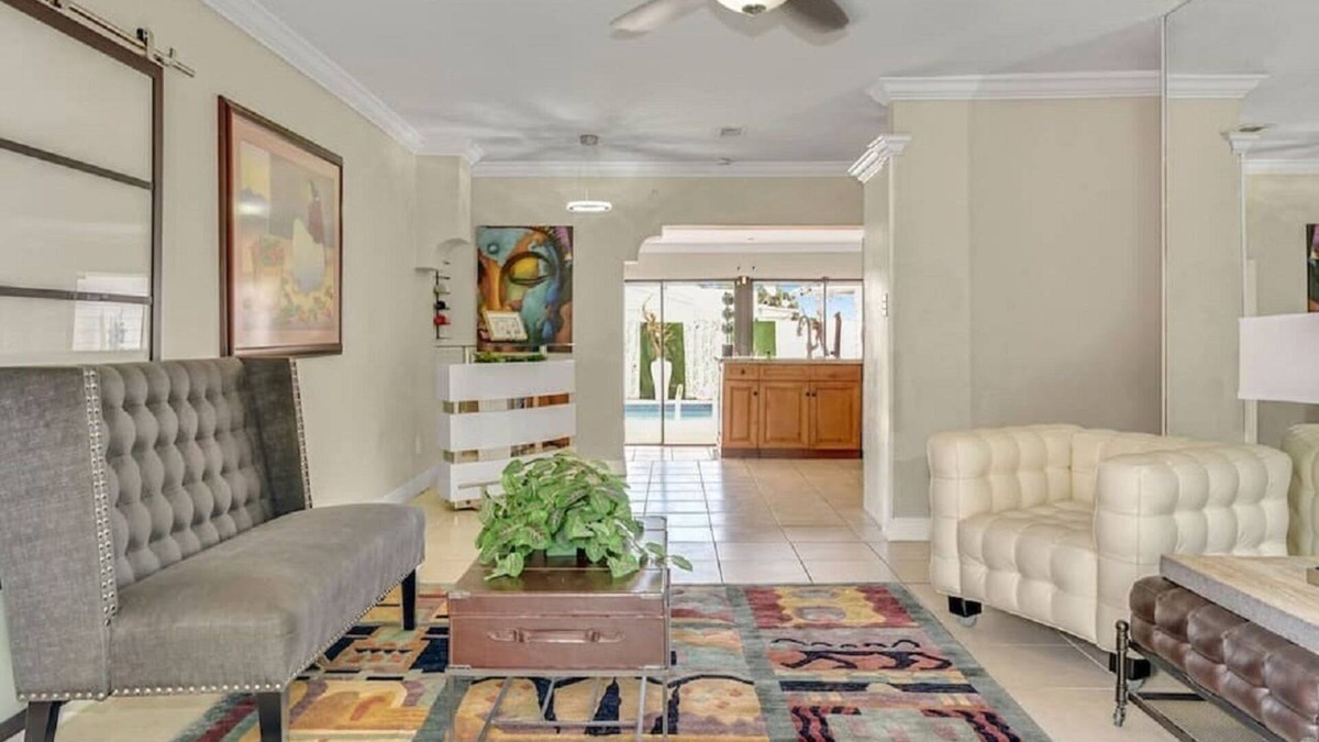 West Park House | Miami Vacation Resort Style Pool Home