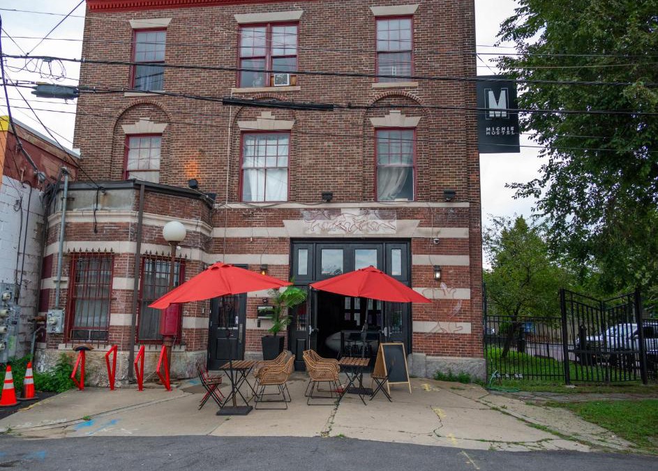 West End Apartment | Michie Hostel