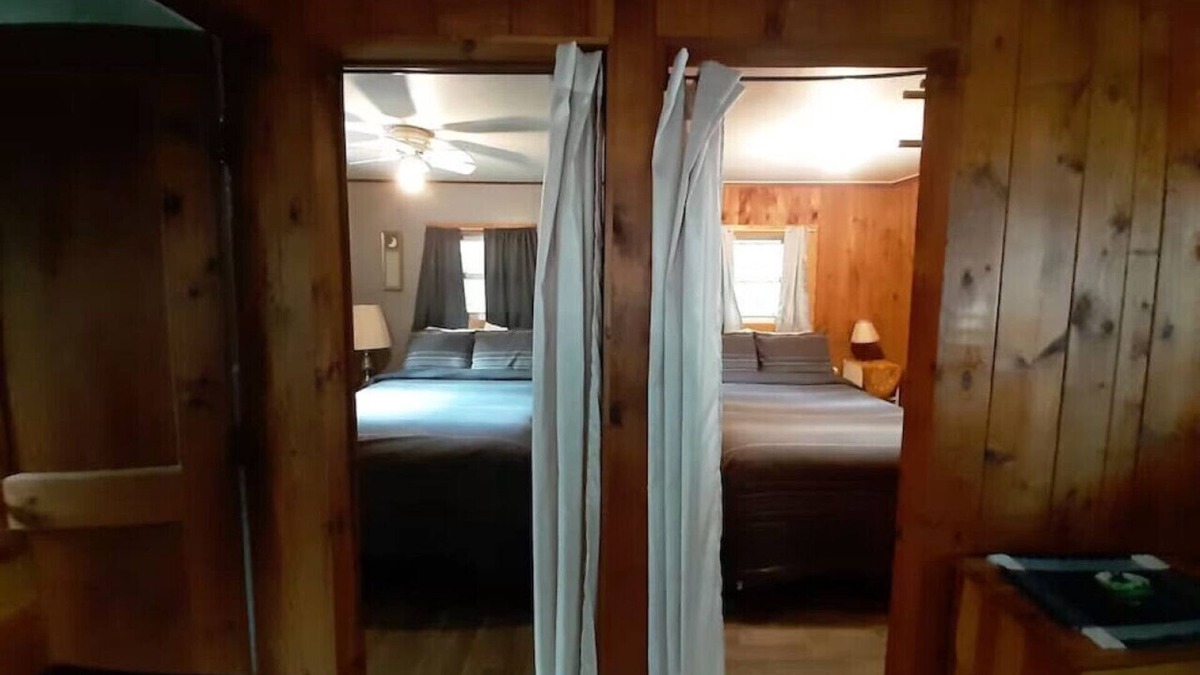 Au Train Apartment | Michigan @ Kimar`s Resort Lk SUP
