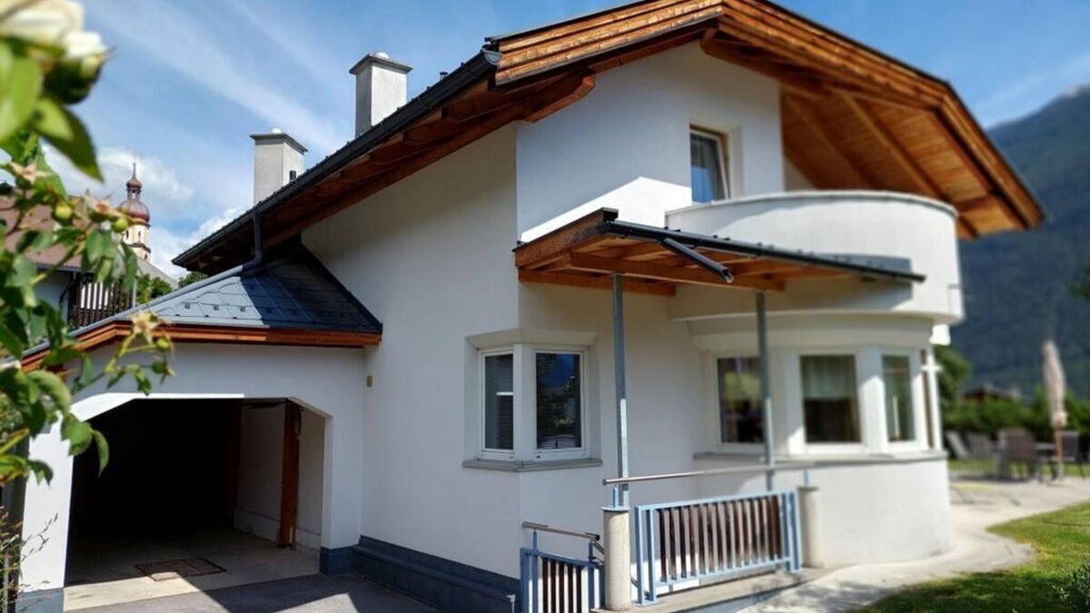 Imst House | Michl"s Villa Modern retreat