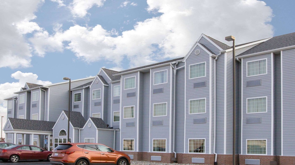 Delphos Hotel | Microtel Inn & Suites by Wyndham Delphos