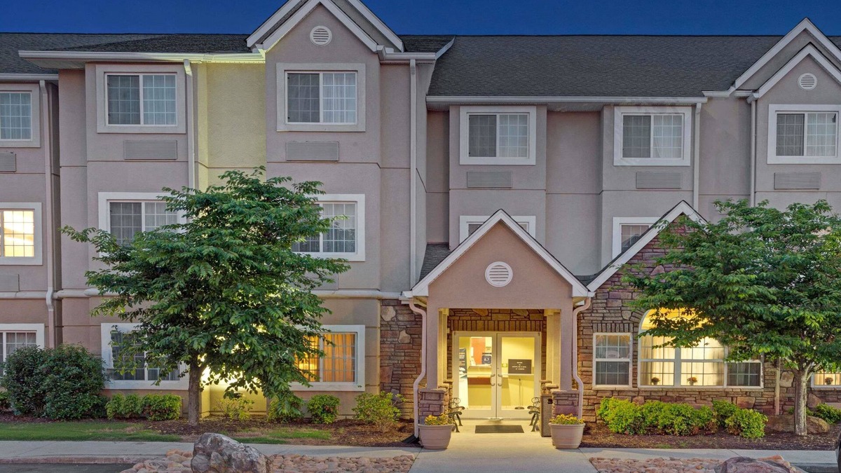 Jasper Hotel | Microtel Inn & Suites by Wyndham Jasper
