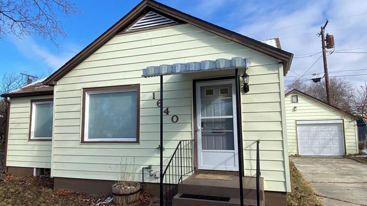 Franklin to the Fort House | Mid-century Bungalow - Walking distance to The Good Food Store and minutes from Downtown!