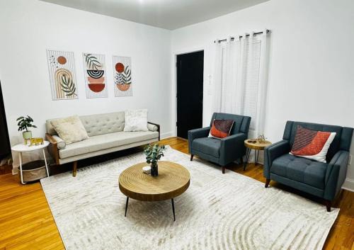 Fitchburg Apartment | Mid-Century Comfort & Style