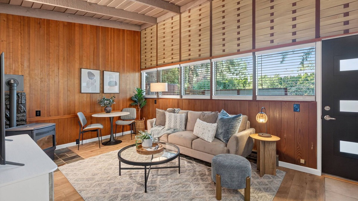 West Haven-Sylvan House | Mid-Century Hideaway, Near Forest Park