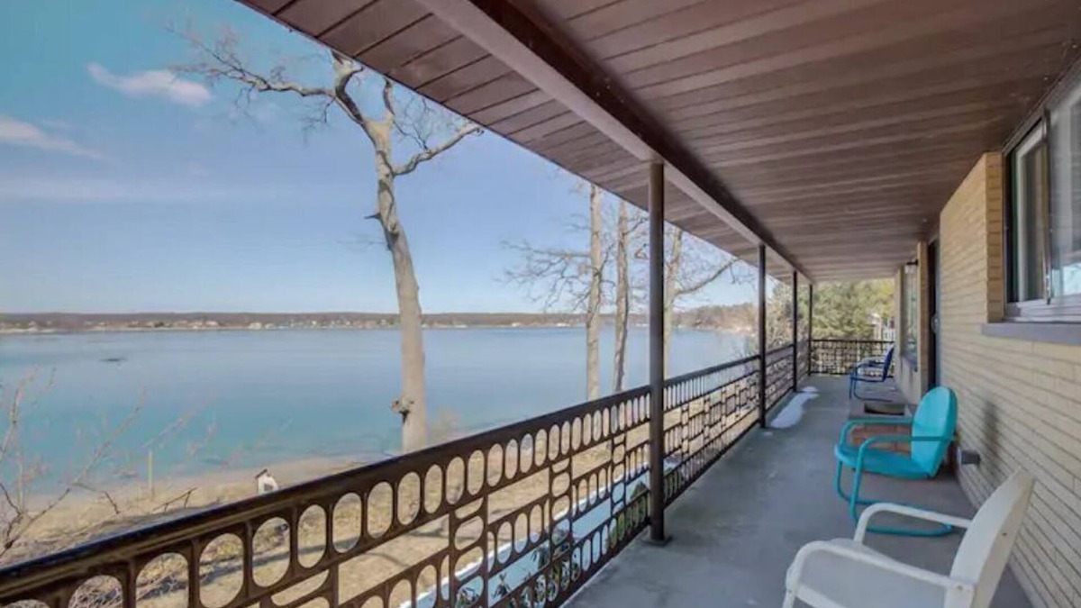 Wolf Lake House | Mid-Century Modern Lake House on Wolf Lake!