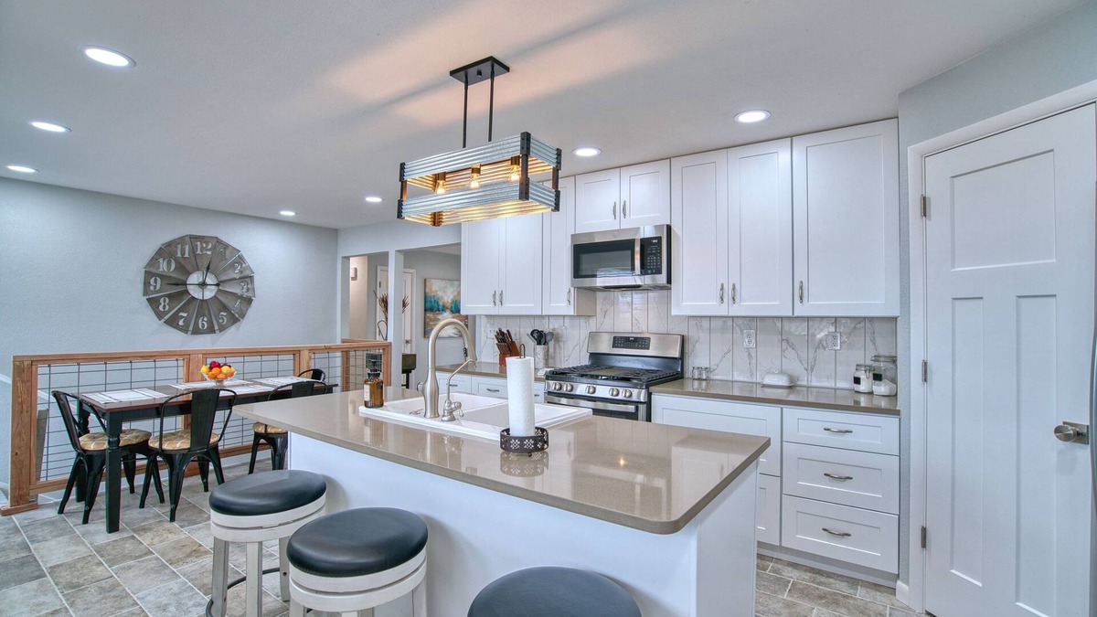 Sterling House | Mid-Century Modern Ranch Home TOTALLY Renovated With Country living