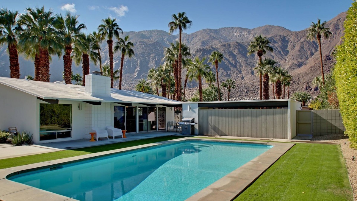 Vista Las Palmas House | Mid-Century Modern Gem - Pool Spa Fire Pit w/Stunning Views in Vista Las Palmas
