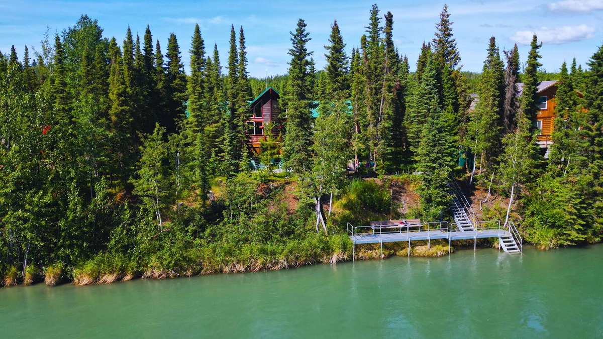 Funny River House | Midnight Sun Riverfront Retreat