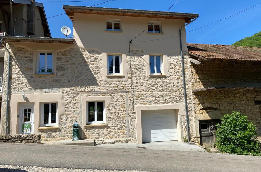 Saint-Rambert-en-Bugey House | MIDORI
