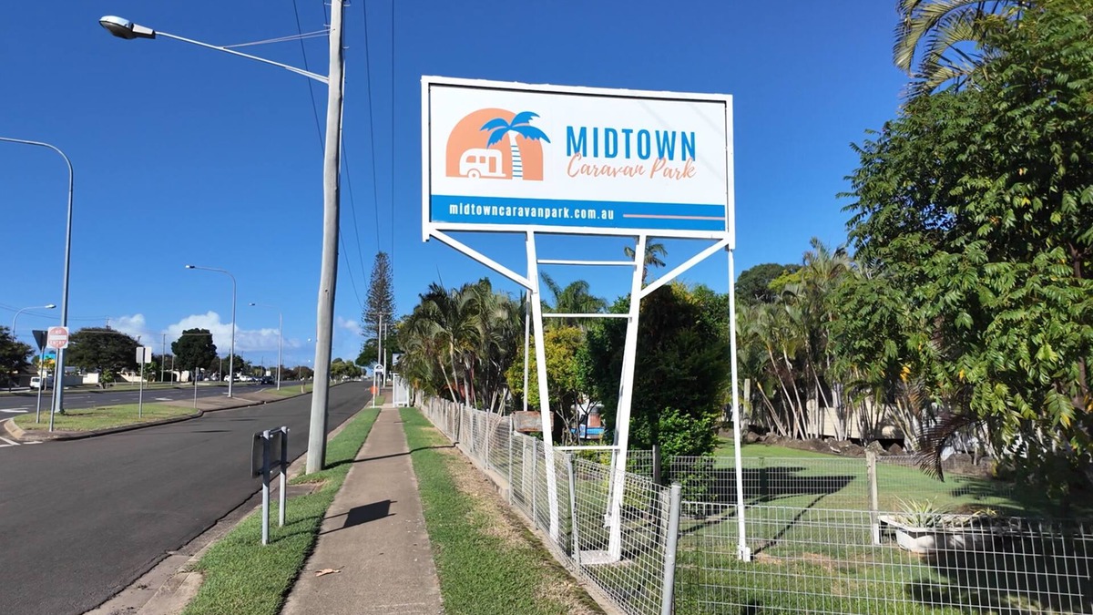 Millbank Cabin | MIDTOWN CARAVAN PARK