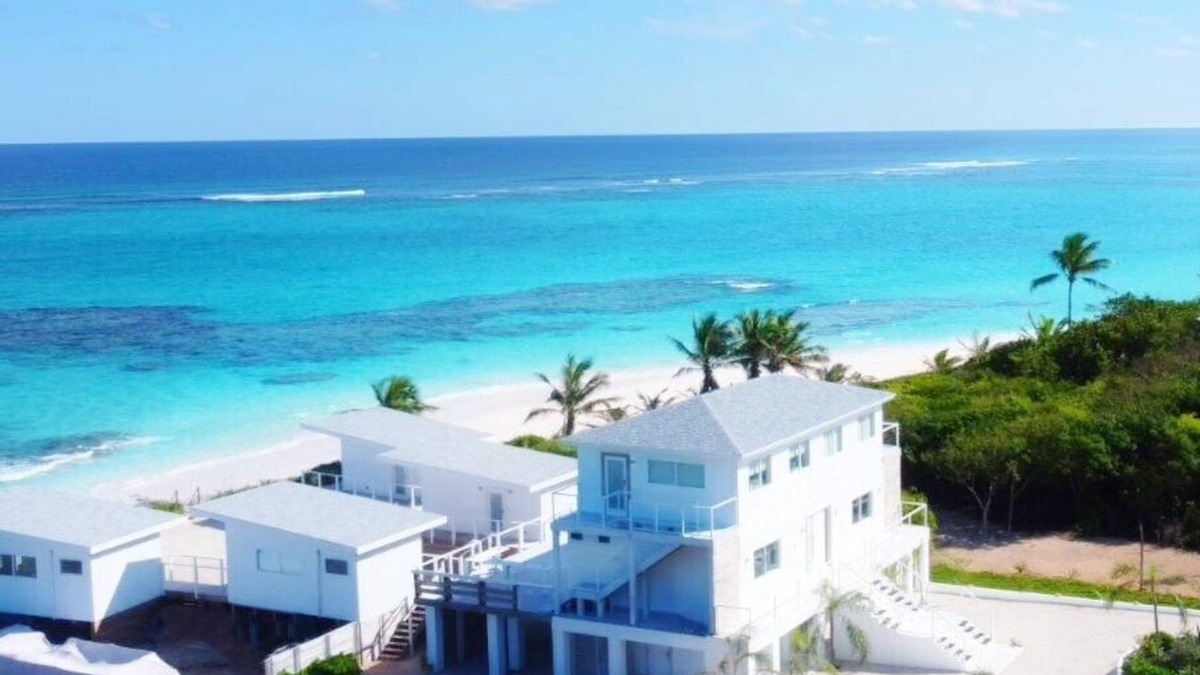 Governor's Harbour Apartment | Mika's Resort
