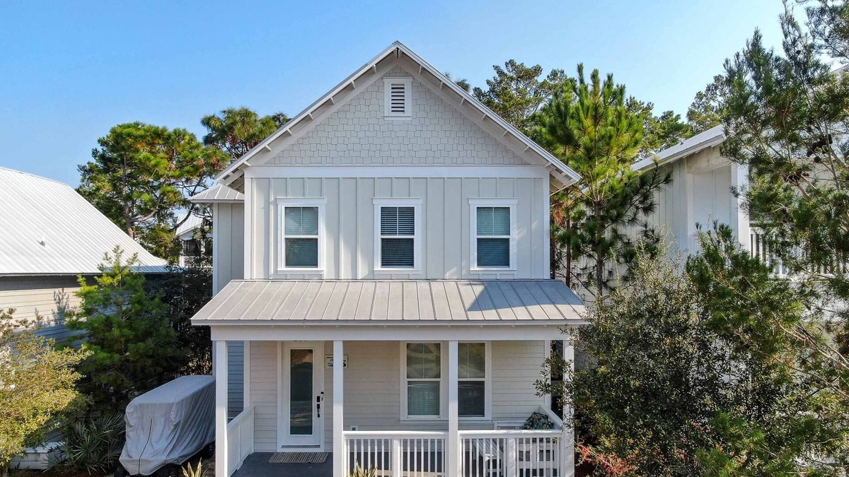 Santa Rosa Beach House | "Miles Away" is a cozy beach home - less than 5 minutes to the beach!
