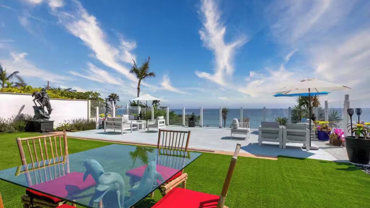 Malibu House | Miles Davis Oceanfront Retreat
