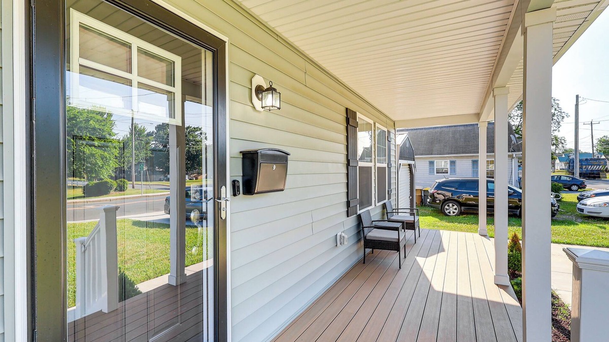 Milford House | Milford Home w/Private Pool: 12 Mi to Beaches!