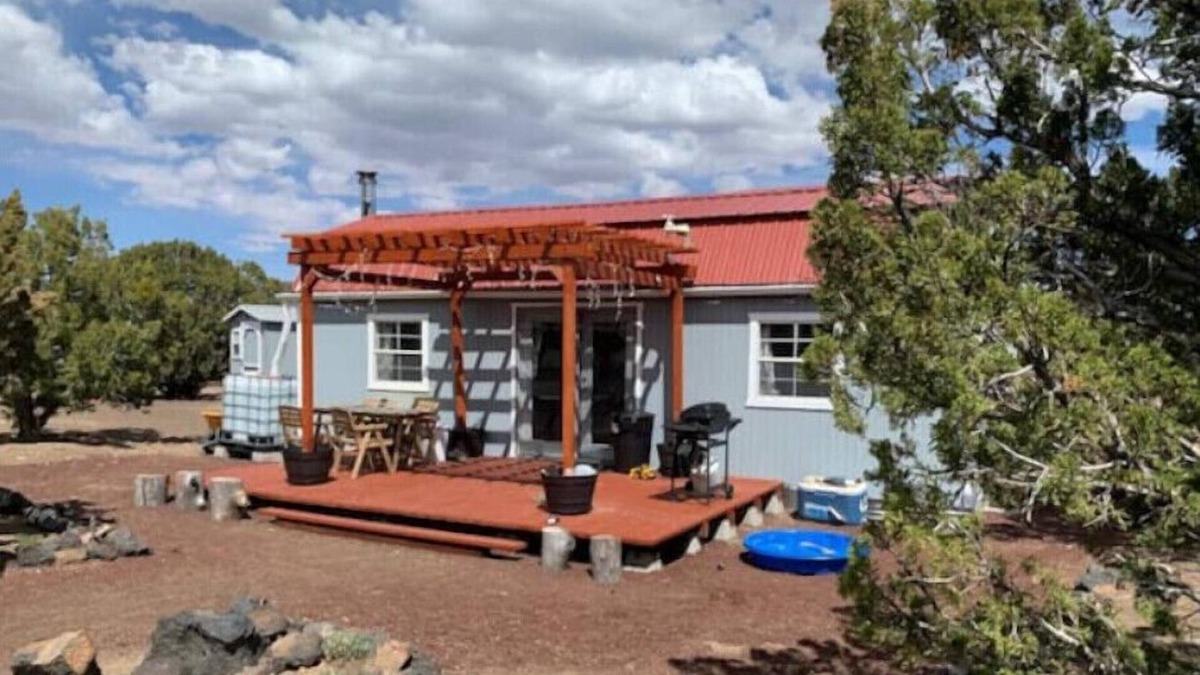 Flagstaff House | Milky Way Cabin: Off-Grid in the Craters