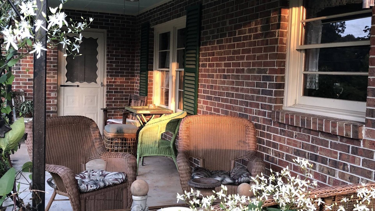 Demorest Cottage | Mill house offers comfort, and charm