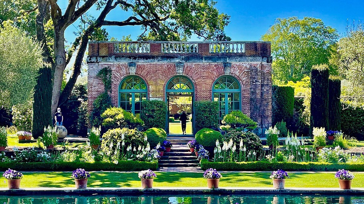 Half Moon Bay Bed & Breakfast | Mill Rose Inn