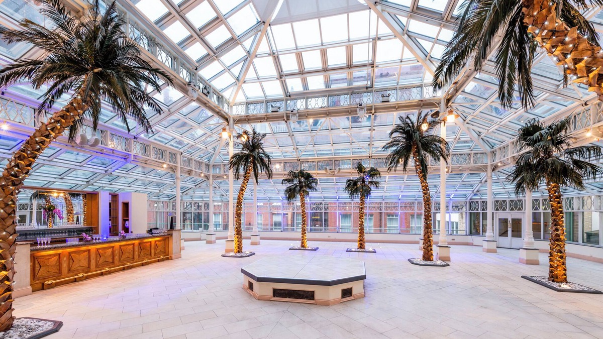 Courtfield Hotel | Millennium Hotel and Conference Centre Gloucester London