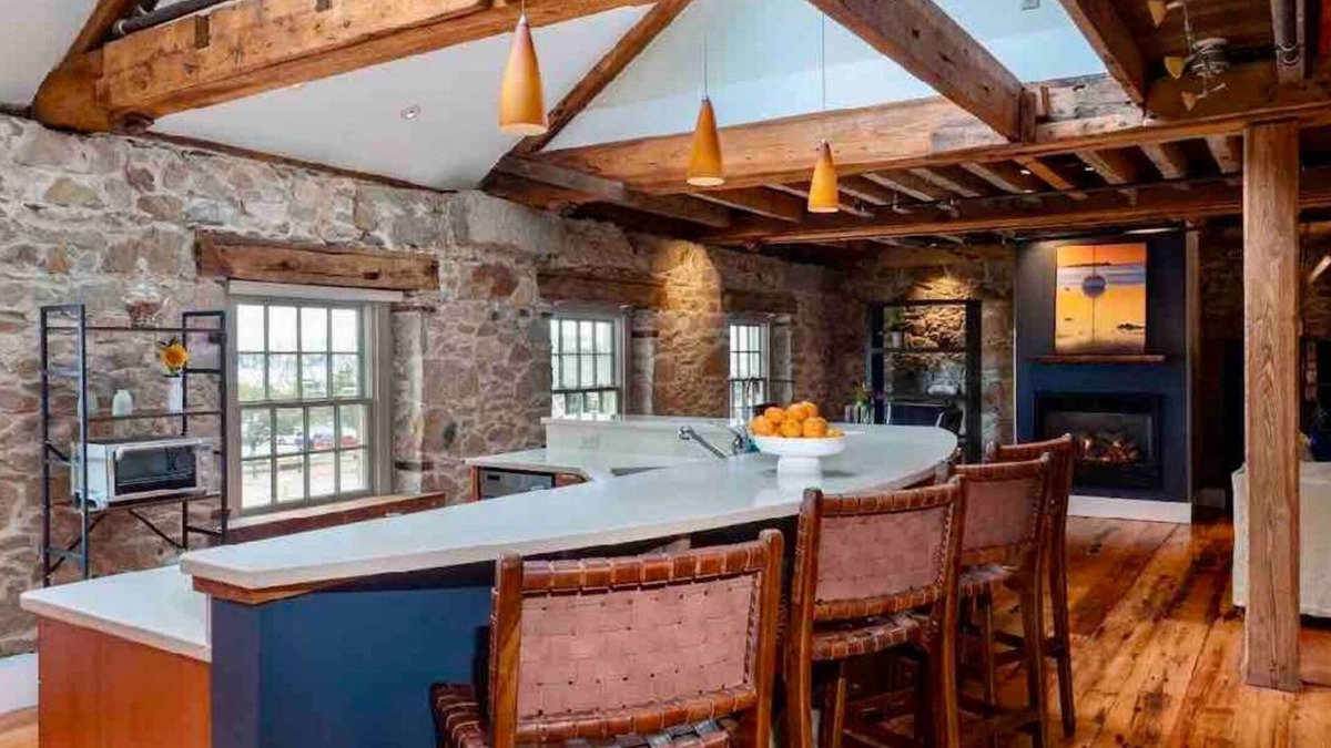 New Bedford Apartment | Millie's located in Historic downtown New Bedford, Unique Luxury w. water views