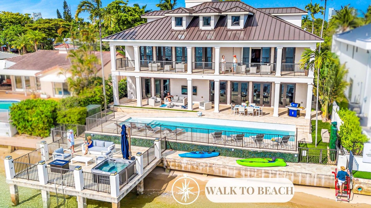 Harbour Inlet House | Million Dollar Views/Private beach/Heated pool/Walk to Beach/Harbourview Key | VlLLAS