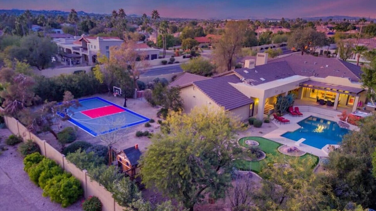 Cactus Acres House | Million $ Dream Villa+Live in Luxury with It ALL+SportCourt+Putting Green+Hot Tub