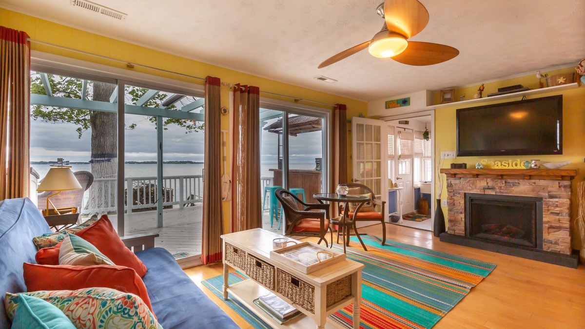 Piankatank House | MILLION $ VIEWS NO EXTRA CHARGE! HOT TUB! POOL! BEACH! RESORT-LIKE AMENITIES!