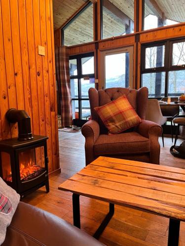Bruichladdich Ski Chalet | Milton Bay Luxury lodge wrapped in exceptional scenery