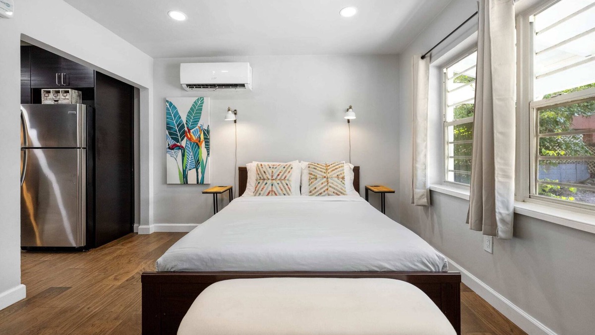Northeast Miami Apartment | MIMO5-5 | cozy corner of Miami's Modern District