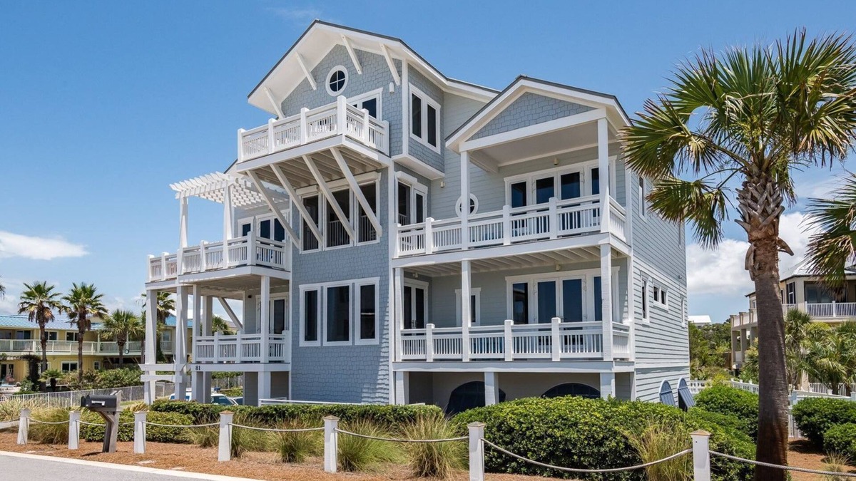 Gulf Trace House | "Mimosa Mornings"~Gulf Views~Heated Pool/Spa~Elevator~Private Beach~Beach Gear!