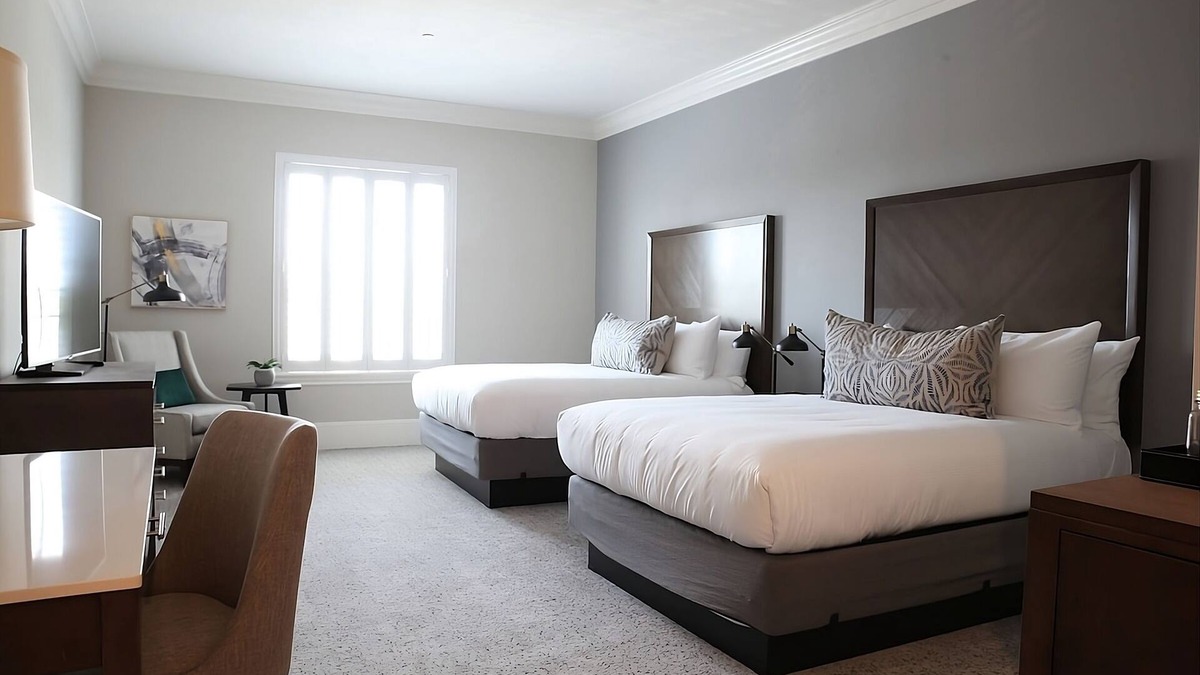 Winters Hotel | Mind-Blowing Art Experiences for All! Two Pet-friendly Units with Free Parking!