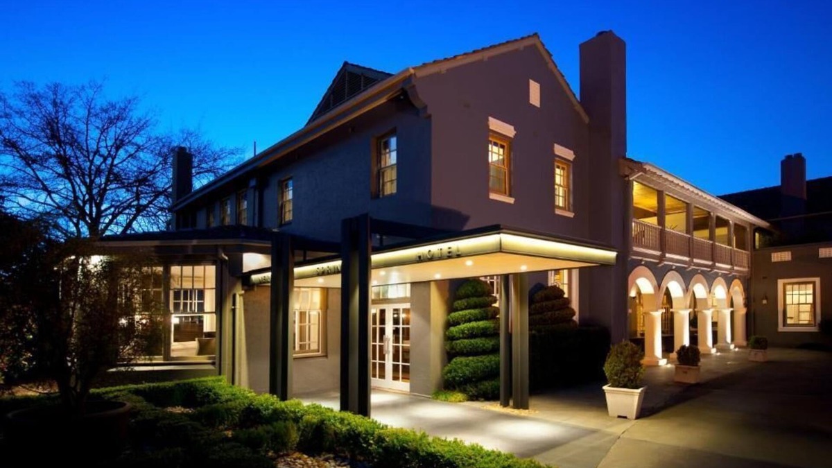 Hepburn Springs Hotel | Mineral Springs Hotel