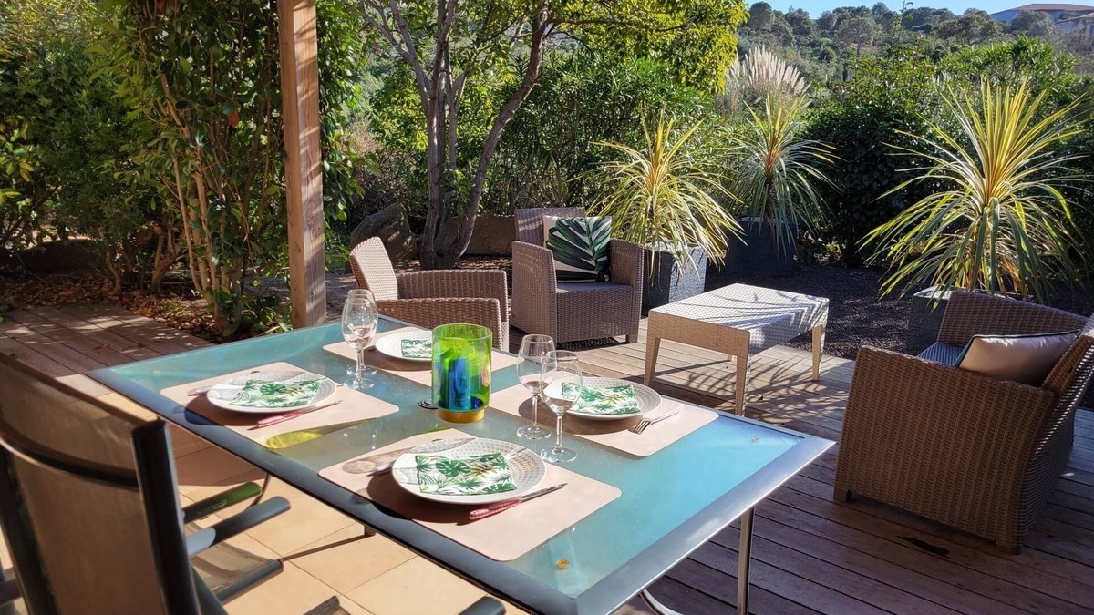 Santa Giulia House | Mini Villa sur Santa Giulia
