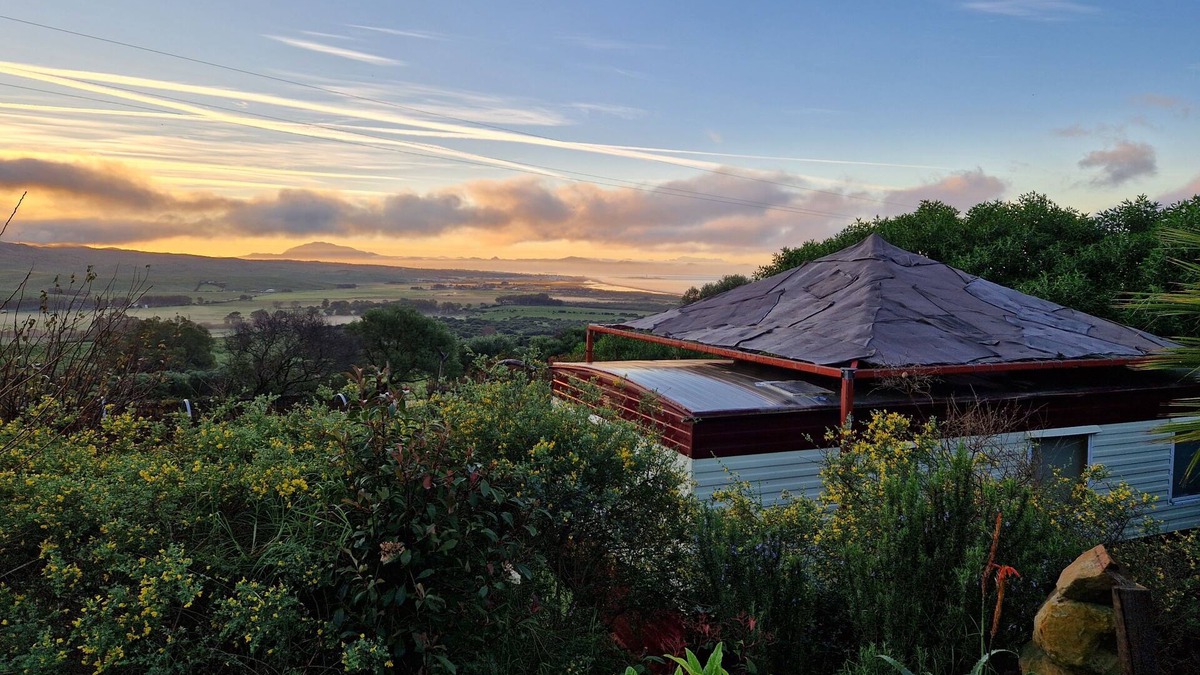 Tarifa House | Minicountry house with incredible views of the Strait of Gibraltar, very close to the beach.