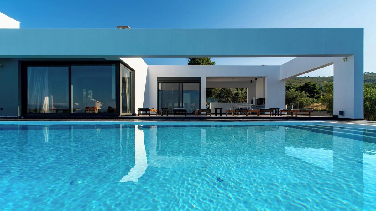 Agii Apostoli Villa | Minimal Brand new Villa With Private Pool Close to Athens