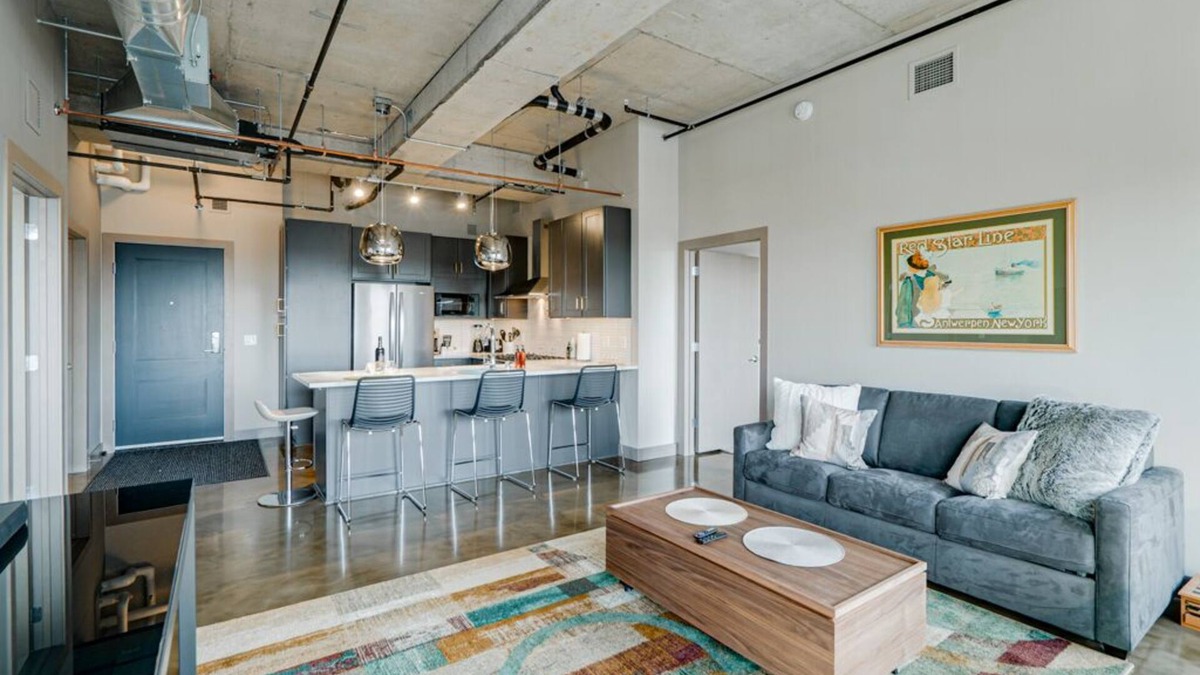 Warehouse District Apartment | MINNeSTAY* Sable 805 Two Bedroom | Private Balcony