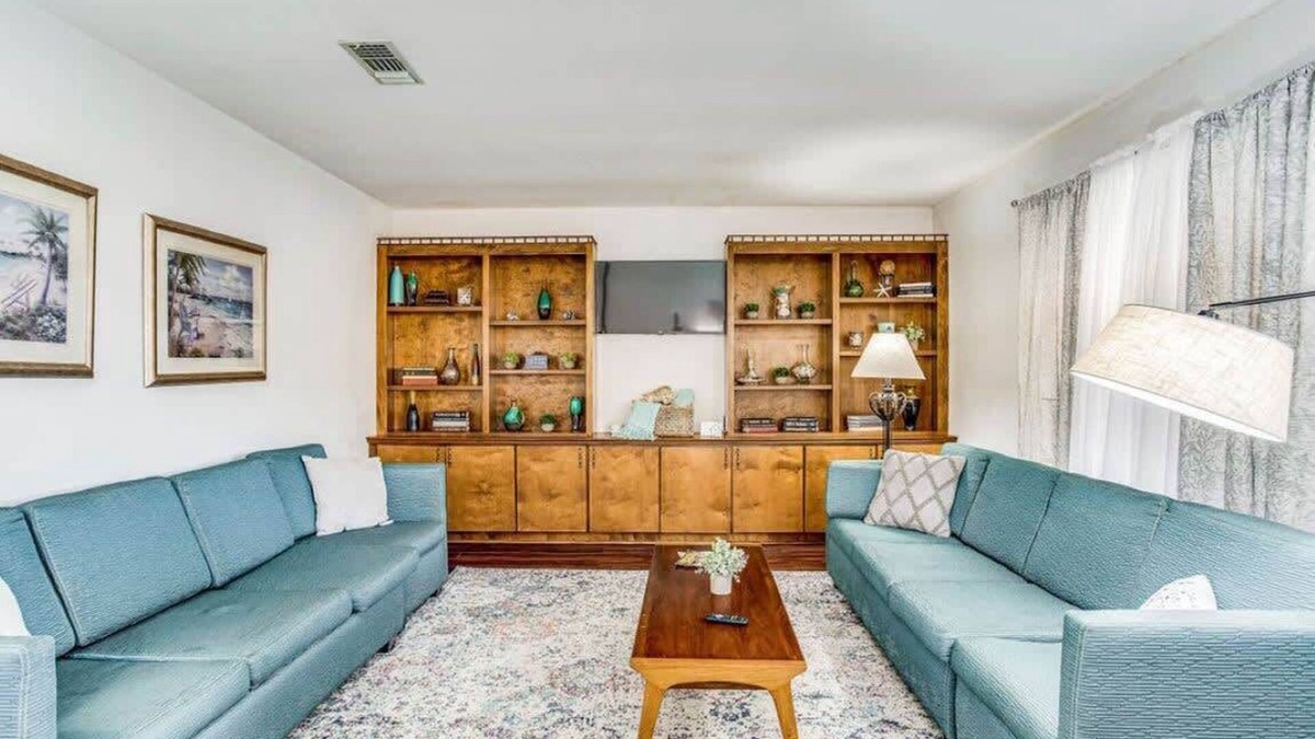 Pensacola Heights House | Mins to Beach & Shopping - Quaint Unit in Bellview